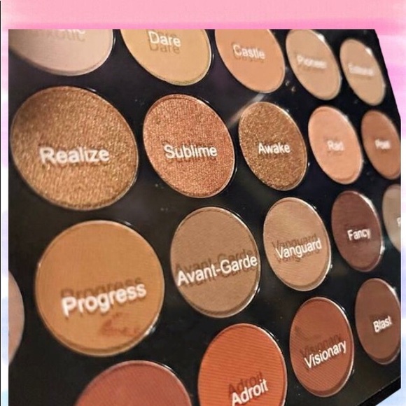 Revolution Flawless 3 Resurrection eyeshadow - Picture 5 of 9